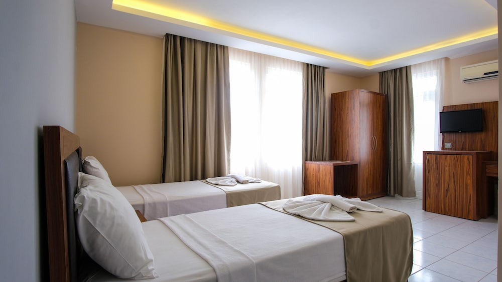 

Bologna - Mahmutlar - Alanya Risus Park Hotel