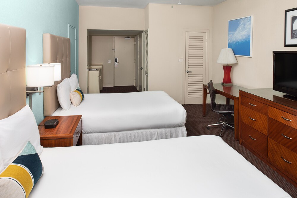 

Bologna - Miami (FL) - Sherry Frontenac Oceanfront Hotel