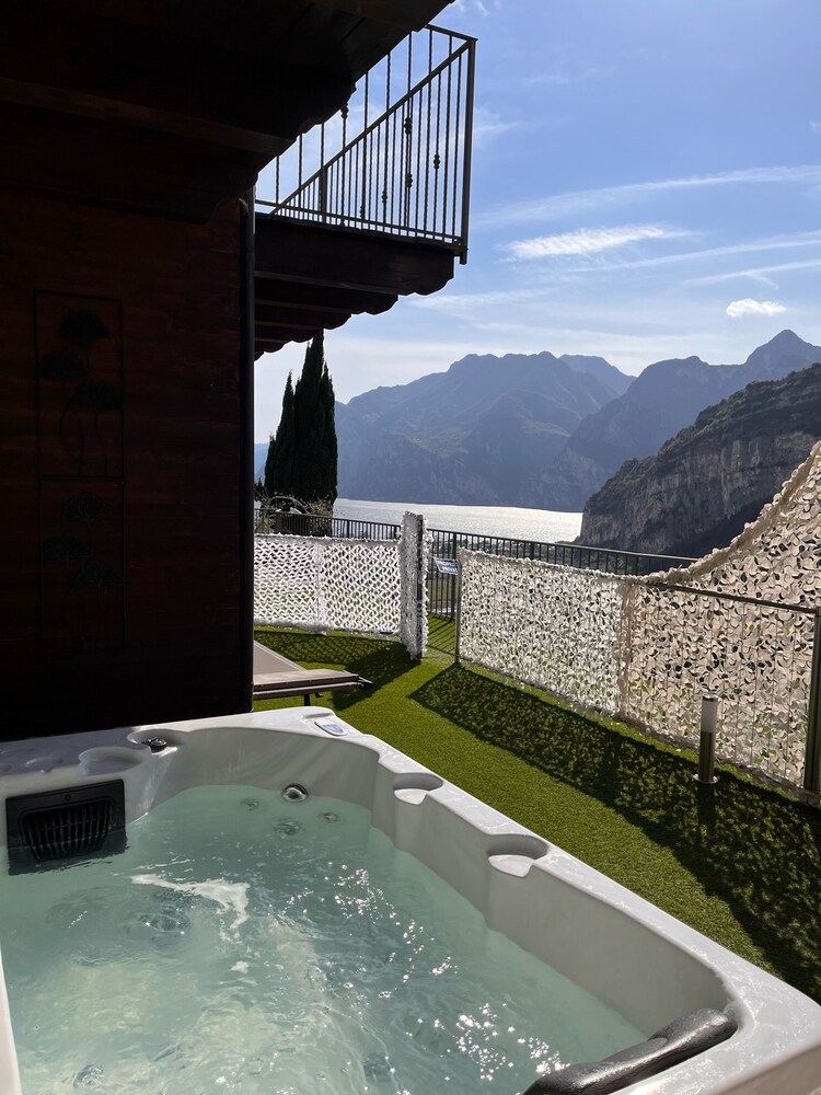 

Napoli - Riva del Garda - Isola Verde