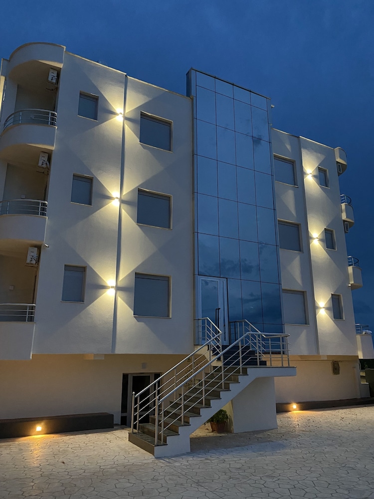 

Verona - Valona - AL Hotel