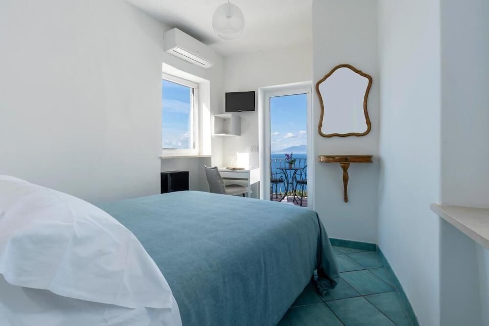 

Milano - Isola di Capri - Albergo La Prora