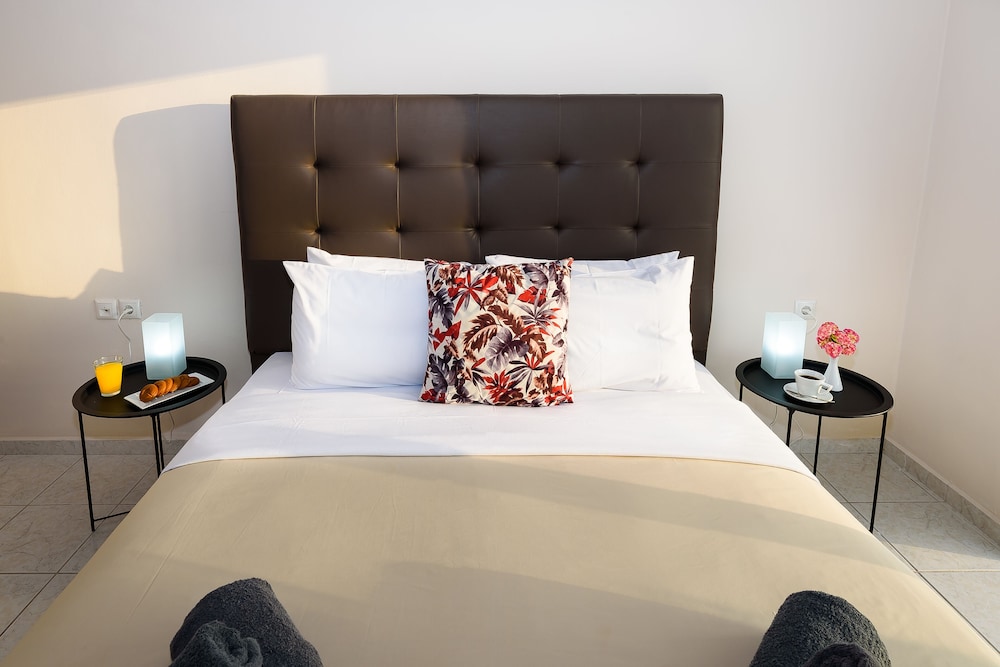 

Milano - Chania - Room25
