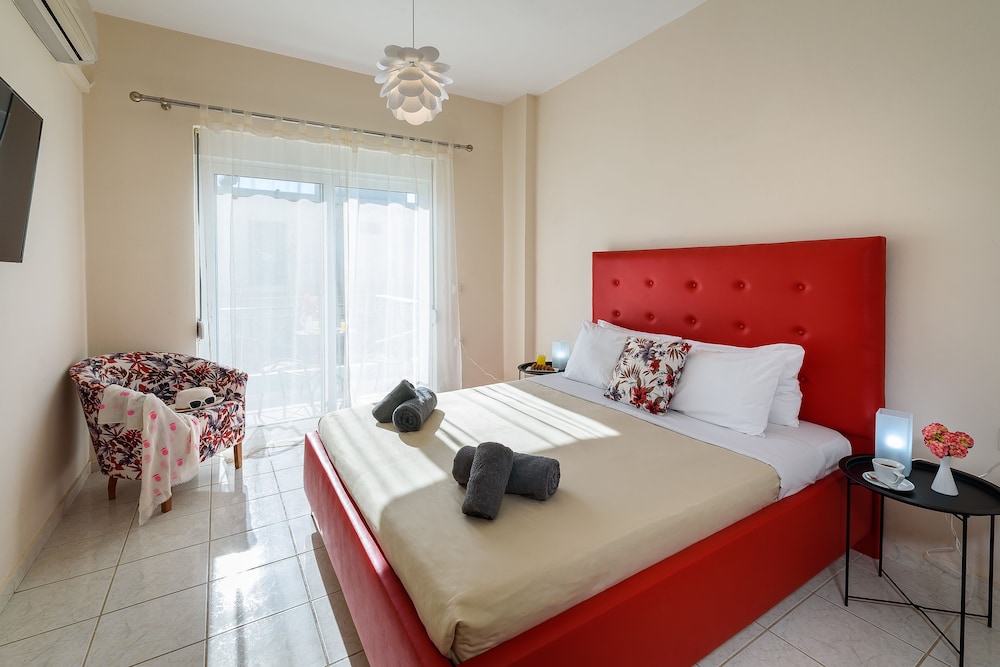 

Bologna - Soúda - Room25