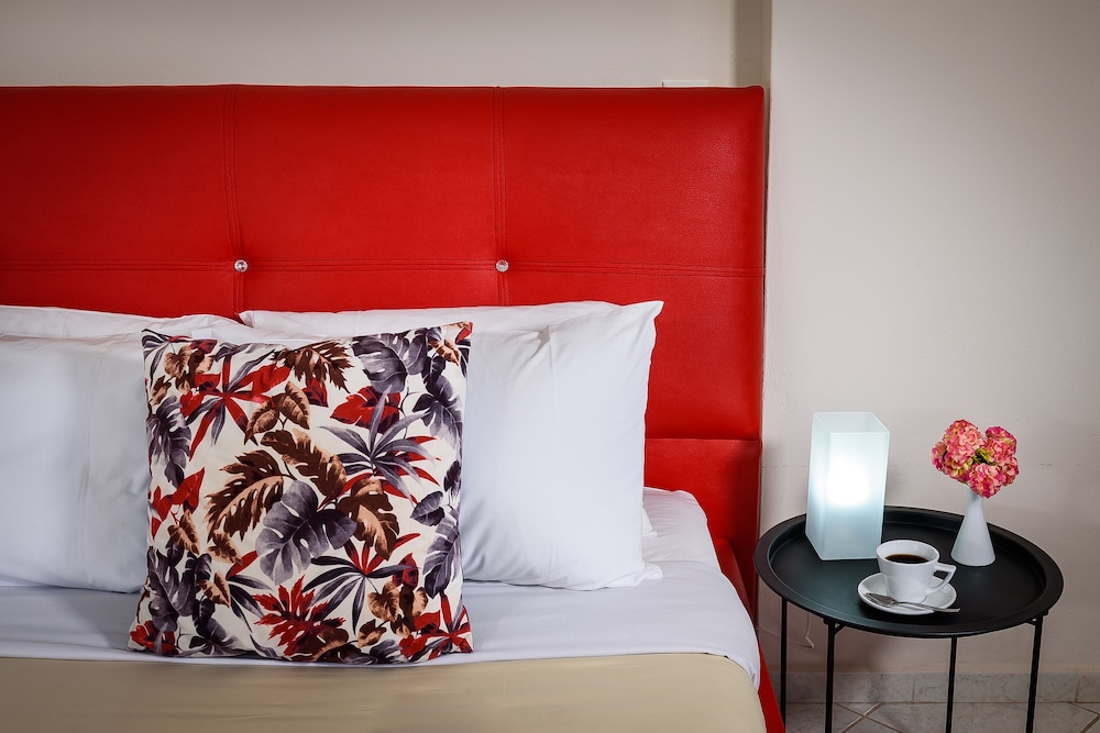 

Milano - Chania - Room25