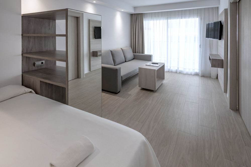 

Catania - Salou - 4R Salou Park Resort II