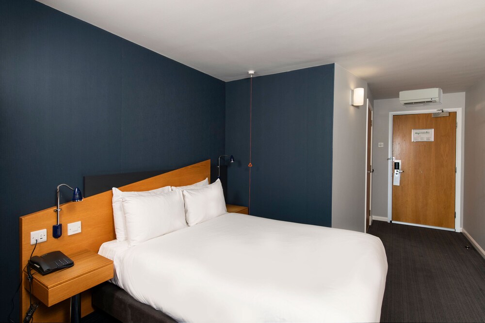 

Roma - Cardiff - Holiday Inn Express Newport