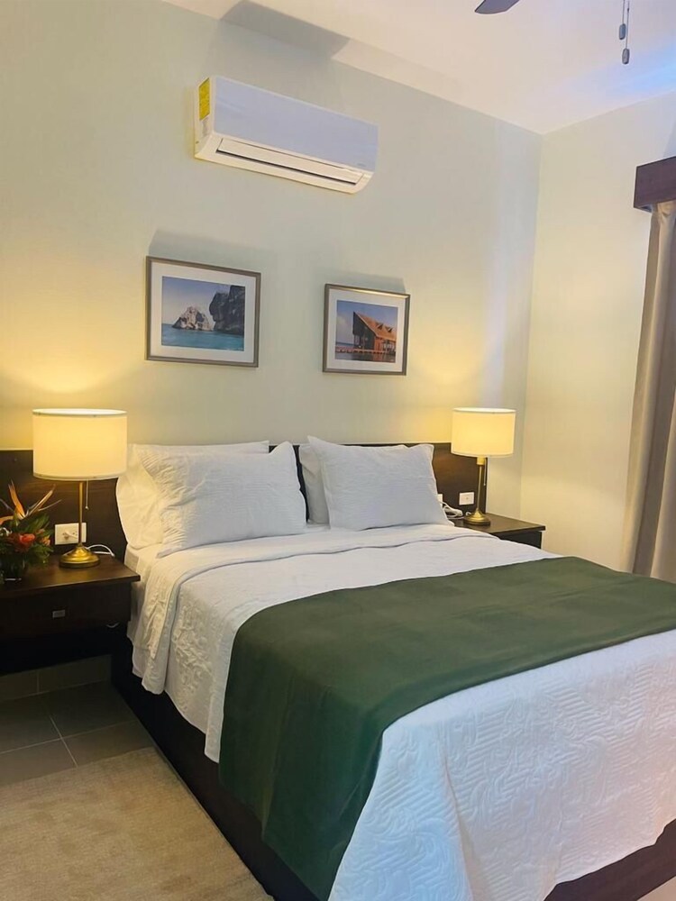 

Verona - La Romana - Halibut Hotel