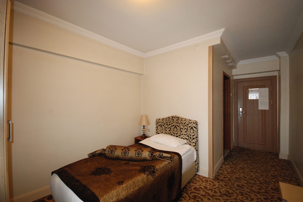 

Roma - Ankara - Hotel Mithat