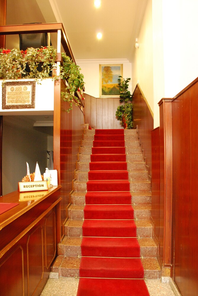 

Milano - Ankara - Hotel Mithat