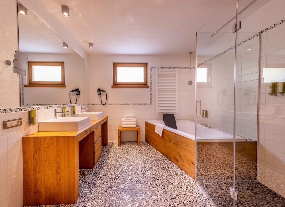 

Napoli - San Ciascian - Hotel Cristallo - Wellness Mountain Living