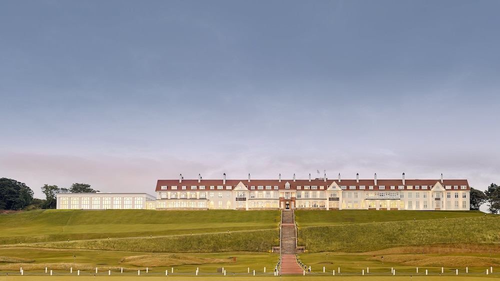 

Napoli - Girvan - Trump Turnberry