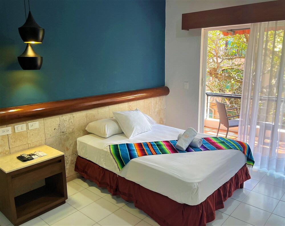 

Bologna - Playa del Carmen - Hotel Mariachi by Kavia 5th Av