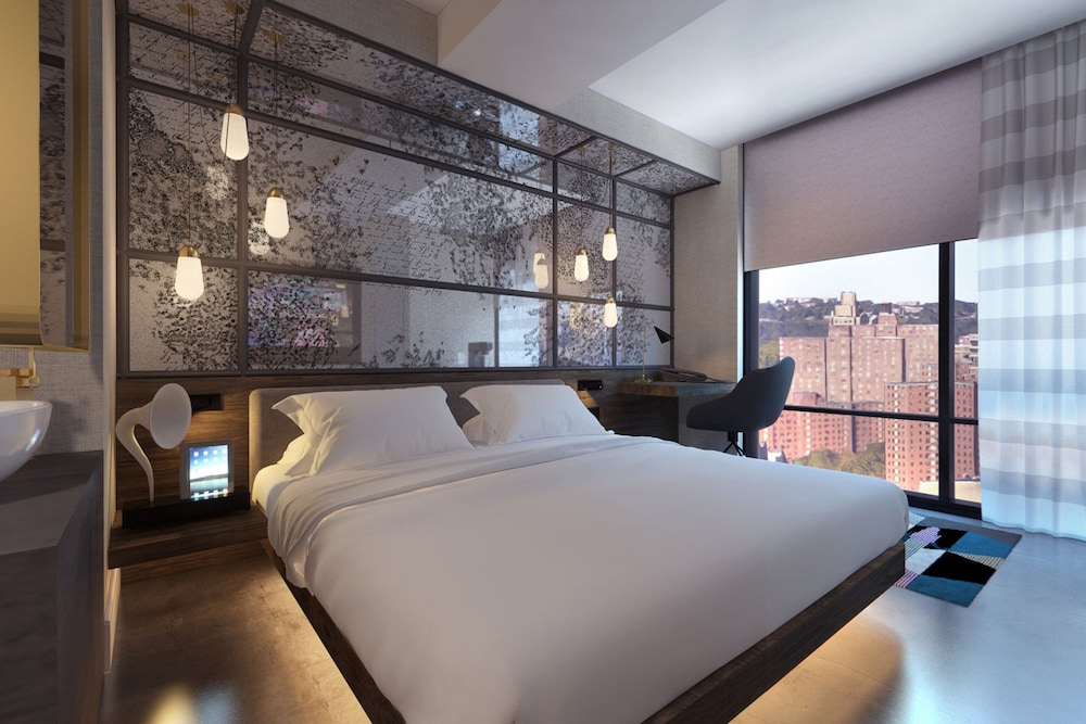 

Catania - Bronx - Renaissance New York Harlem Hotel