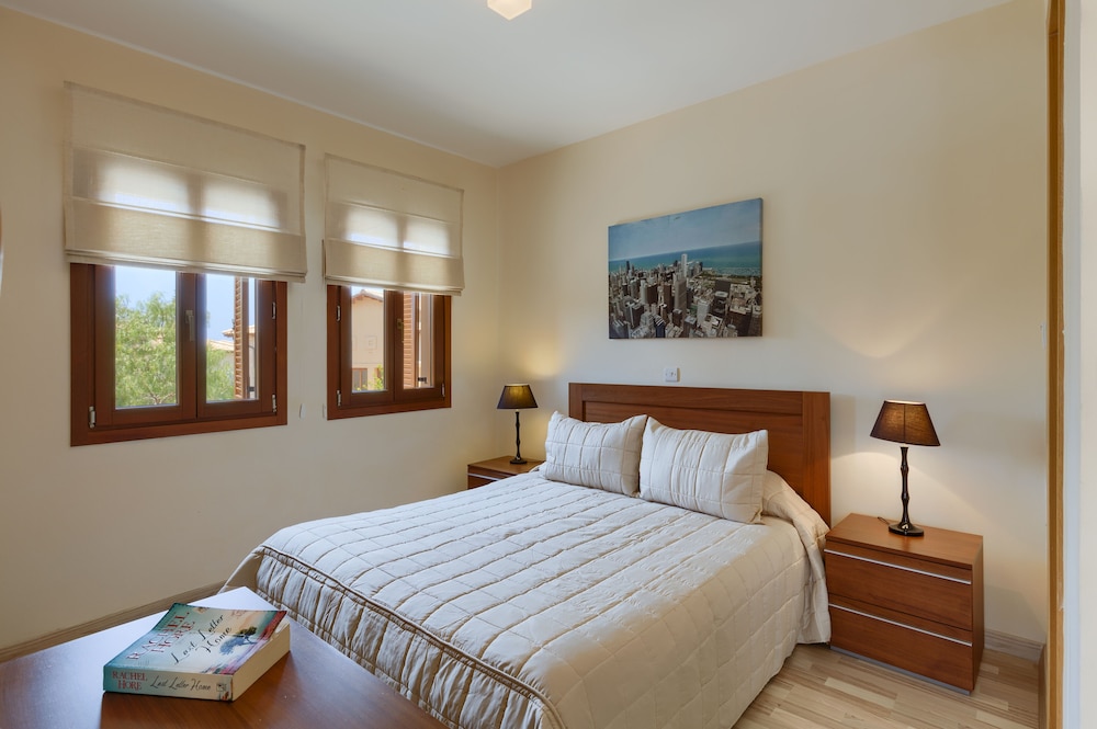 

Catania - Kouklia - Aphrodite Hills Rentals - Apartments