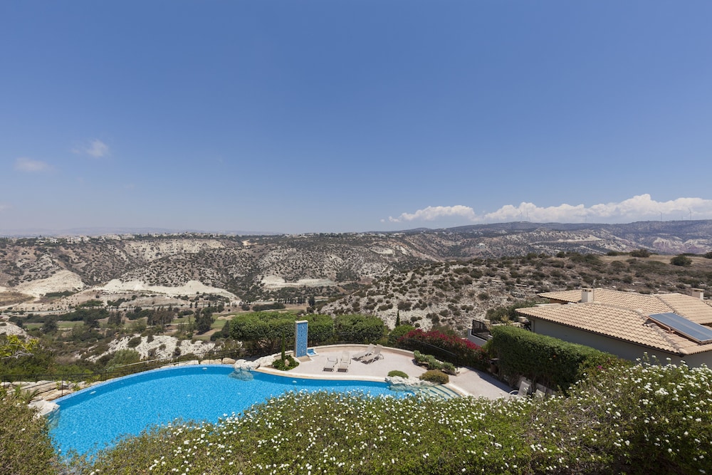

Verona - Kouklia - Aphrodite Hills Rentals - Apartments