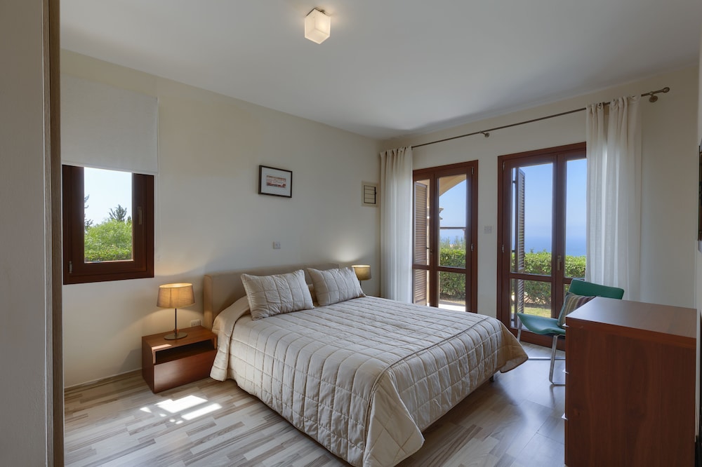 

Catania - Kouklia - Aphrodite Hills Rentals - Apartments