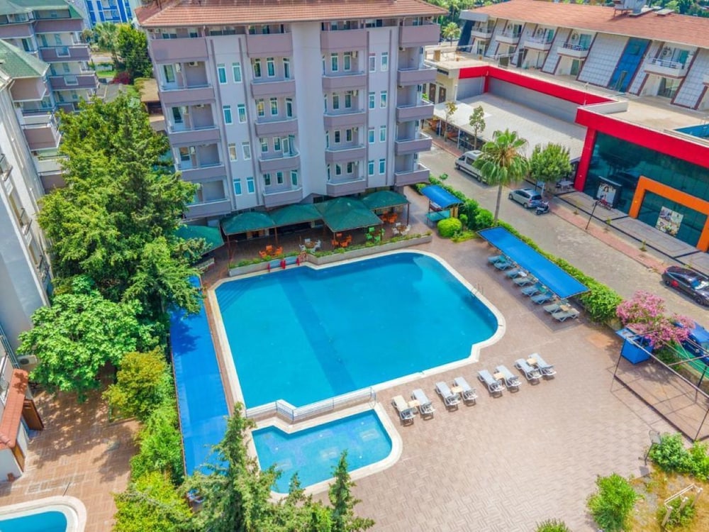 

Roma - Konaklı - Grand Bahama Beach Hotel