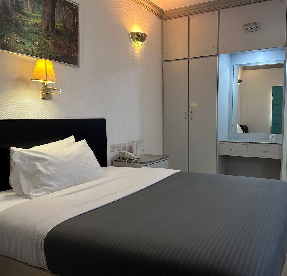 

Roma - Dubai - Grand Astoria Hotel