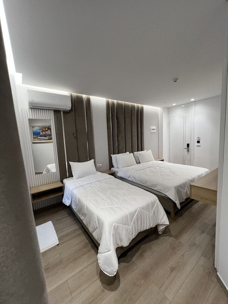 

Pisa - Ksamil - Ilio Boutique Hotel