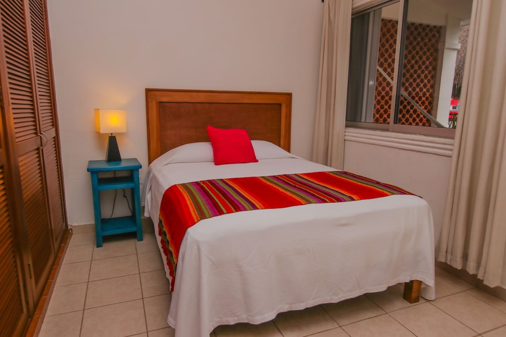 

Roma - Cozumel - Hotel Villas Colibrí Suites & Bungalows
