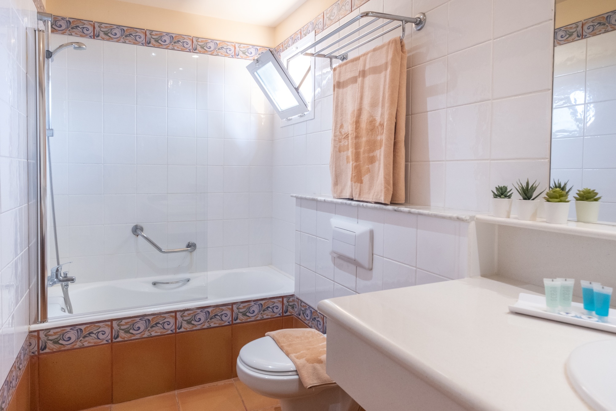 

Bari - La Pared - Royal Suite Hotel