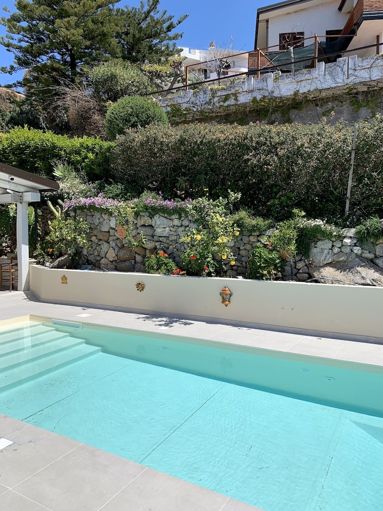 

Bologna - Tropea - HOTEL MERCURIO SUL MARE - Fish restaurant and private beach