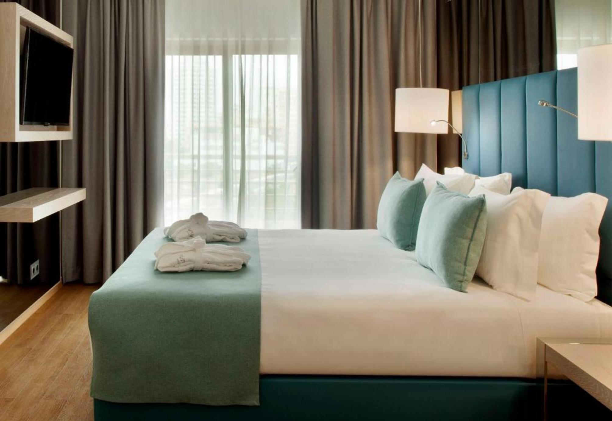 

Roma - Praia da Rocha - TURIM Presidente Hotel