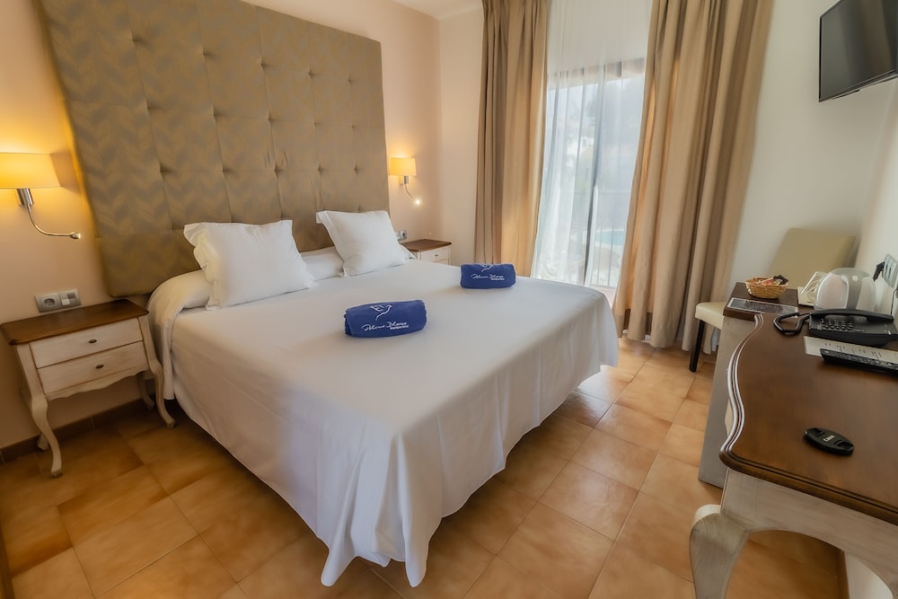 

Bologna - Nueva Andalucia - Paloma Blanca Boutique Hotel