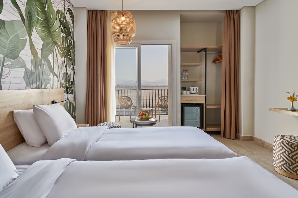 

Verona - El Gouna - Three Corners Sunny Beach Resort
