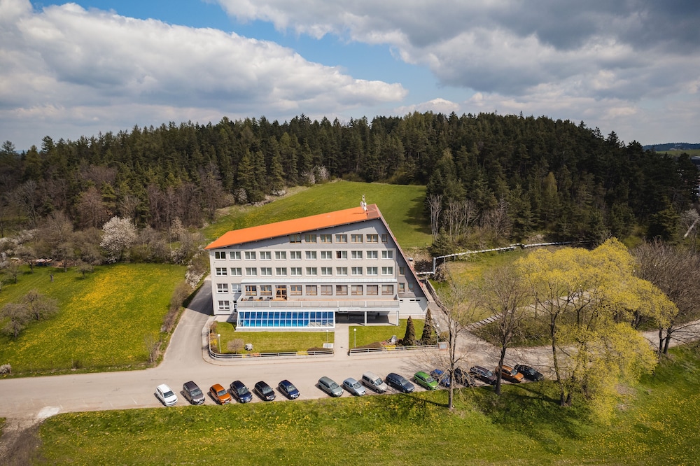 

Roma - Vacov - HOTEL AGRI Soběšice