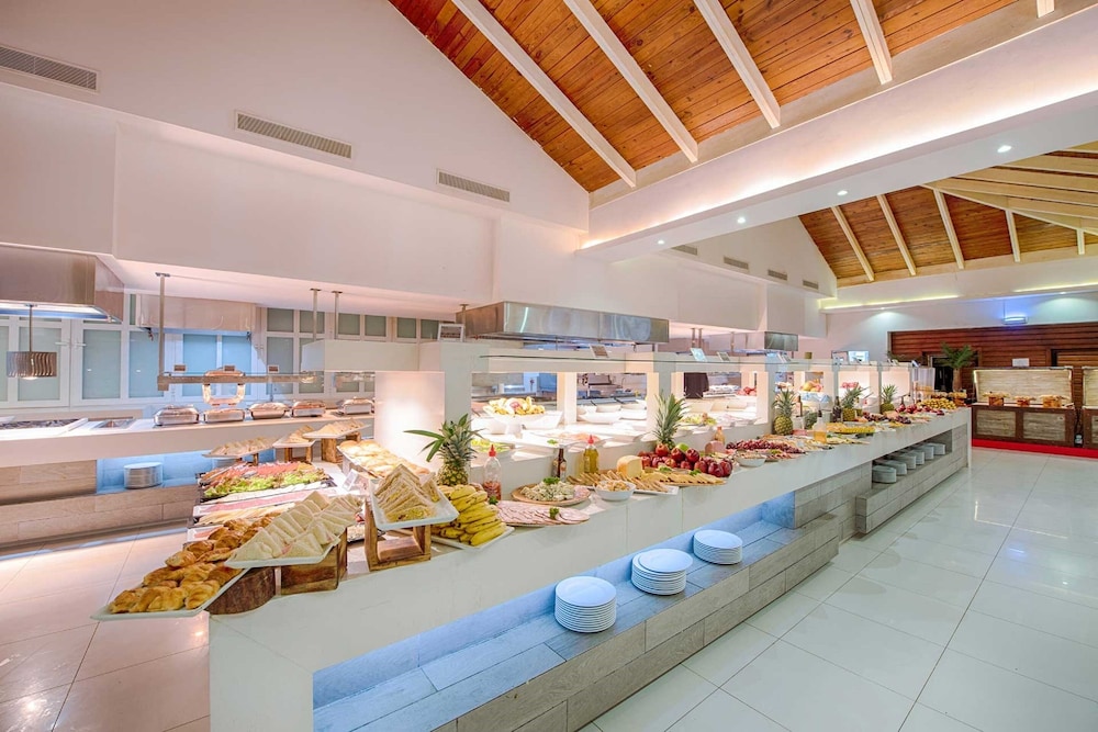 

Napoli - Uvero Alto - Grand Sirenis Punta Cana Resort & Aquagames - All Inclusive