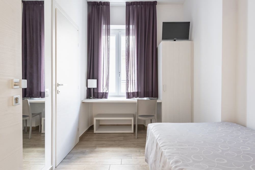 

Milano - Follonica - Hotel La Pineta