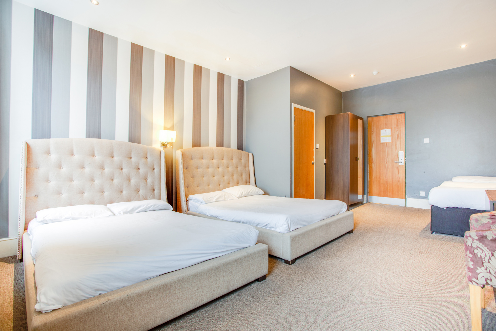 Standard quad room