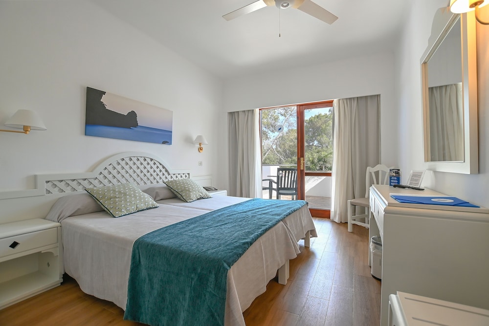 

Bari - Cala D'Or - Hotel Pinos Playa