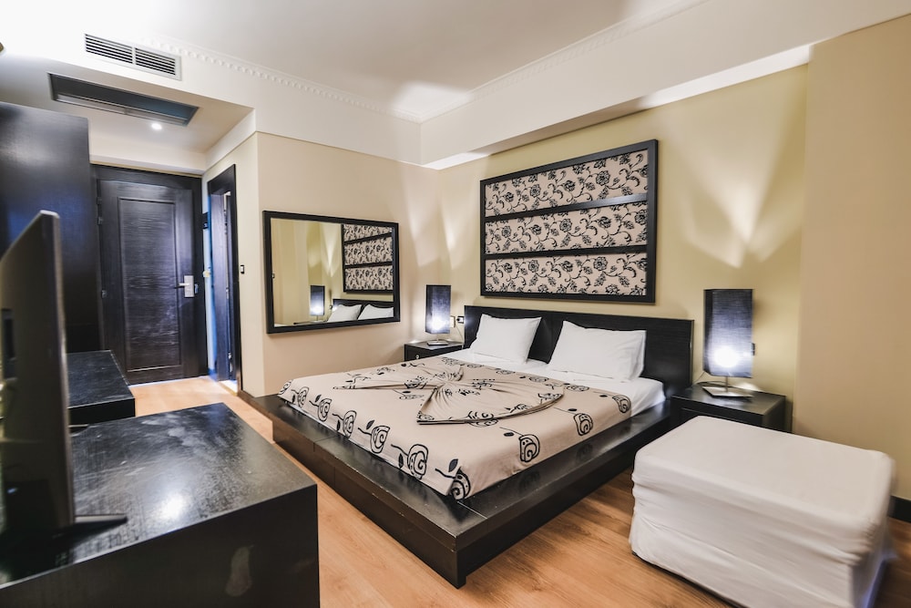 

Venezia - Himarë - Rapos Resort Hotel