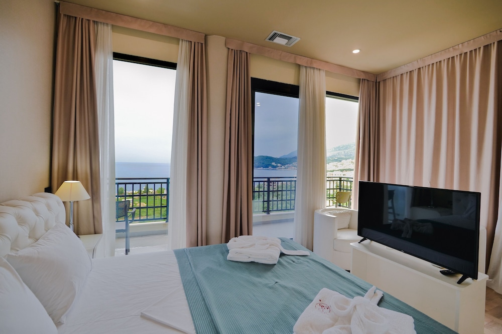 

Napoli - Himarë - Rapos Resort Hotel
