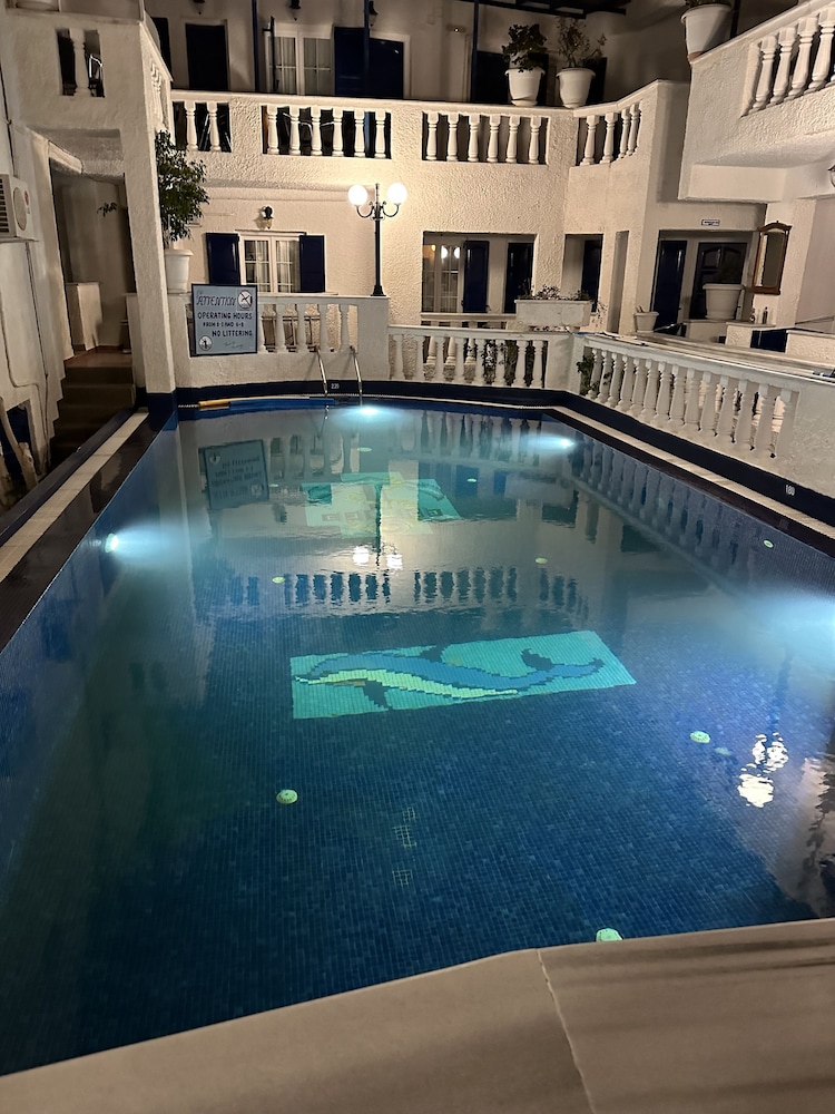 

Palermo - Fira - Hotel Porto Perissa