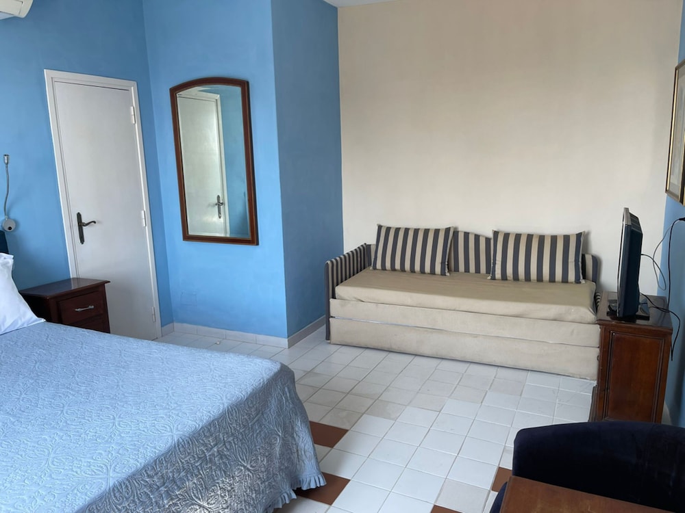 

Milano - Sperlonga - Aeneas' Landing Resort