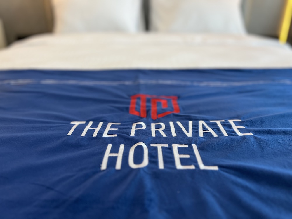 

Napoli - Istanbul, New Airport - The Private Airport Hotel