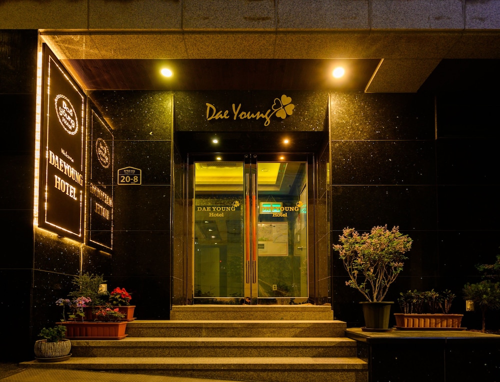 

Napoli - Seoul - Daeyoung Hotel Myeongdong