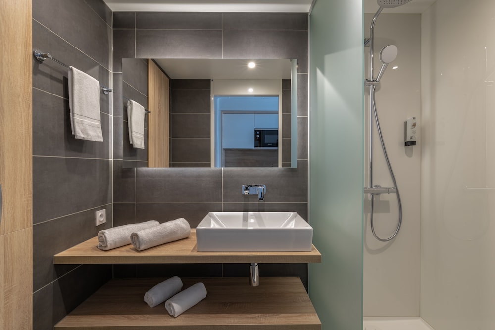 

Verona - Cagnes-sur-Mer - Lagrange Apart'Hôtel Antibes Olympie