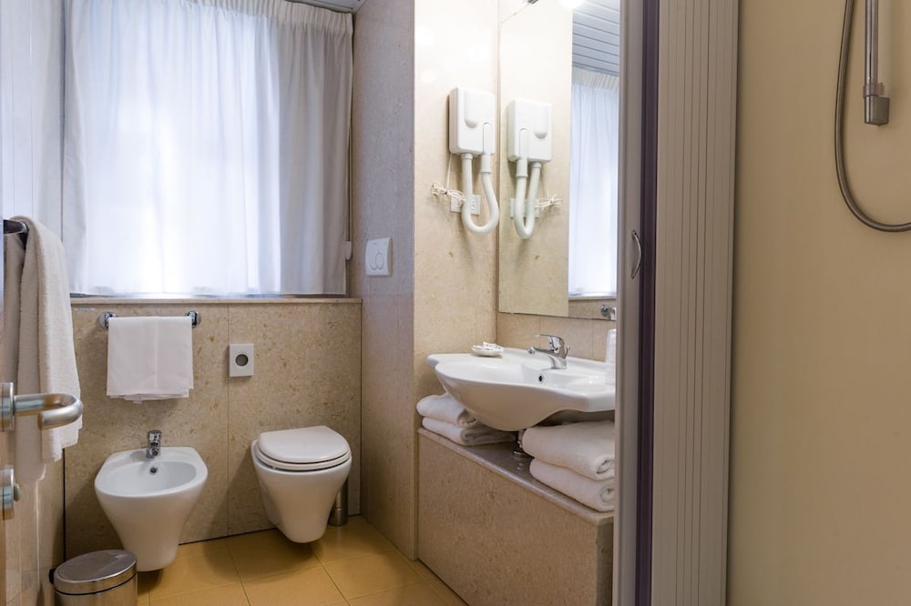 

Milano - Cinque Terre, Liguria - Hotel Rondine