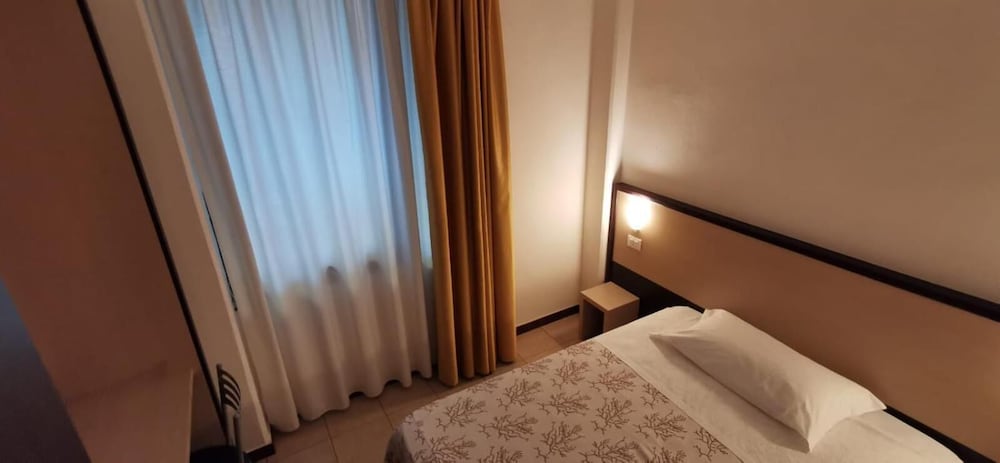 

Torino - Cinque Terre, Liguria - Hotel Rondine