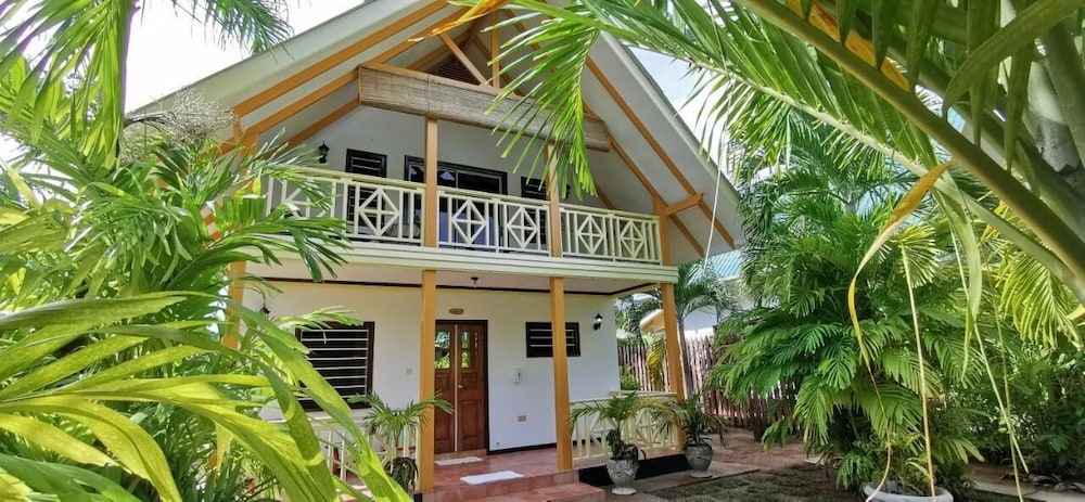 

Roma - La Digue - Chalet D'anse Reunion