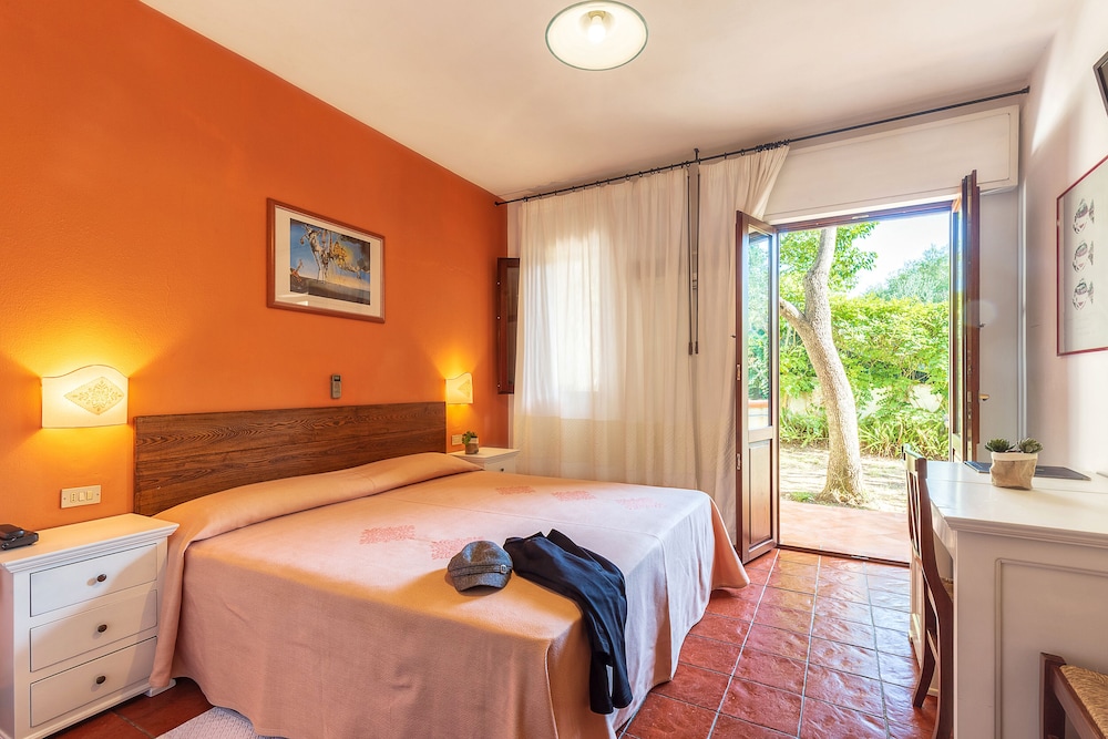 

Torino - Arbatax - Hotel Santa Maria