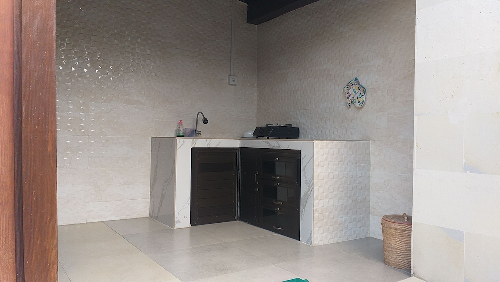 

Venezia - Ketewel - Sri Abi Ratu Villas