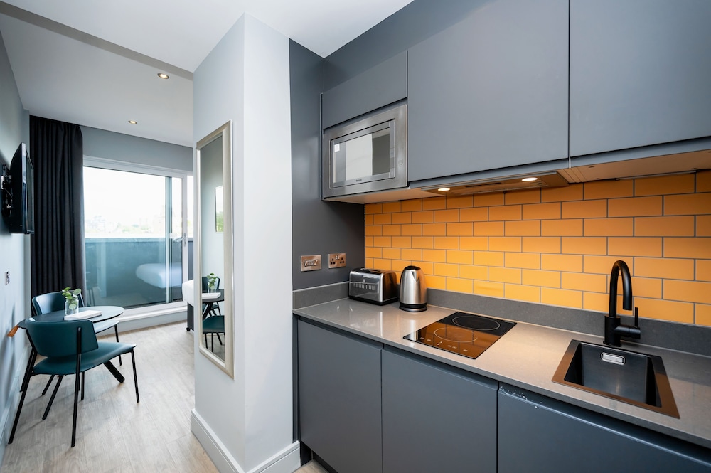 

Bologna - Bromley - Staycity Aparthotels London Greenwich High Road