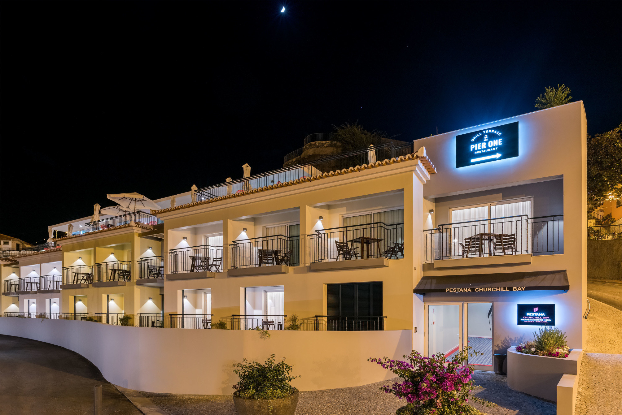 

Roma - Ribeira Brava - Pestana Churchill Bay
