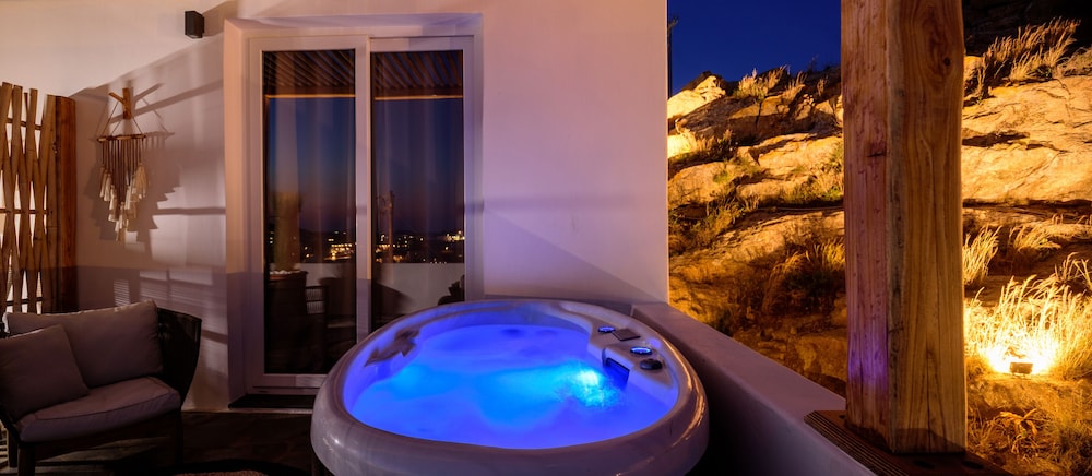 

Venezia - Ano Mera - Vrachos Suites Mykonos