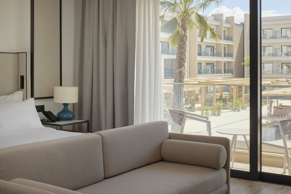

Bari - Plazhi San Pietro - Melia Durres Albania